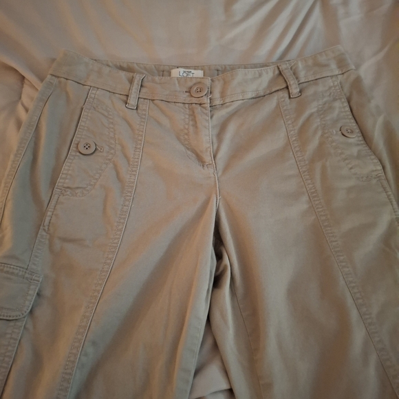 LOFT Women's Khaki Cargo Pants - Picture 6 of 10